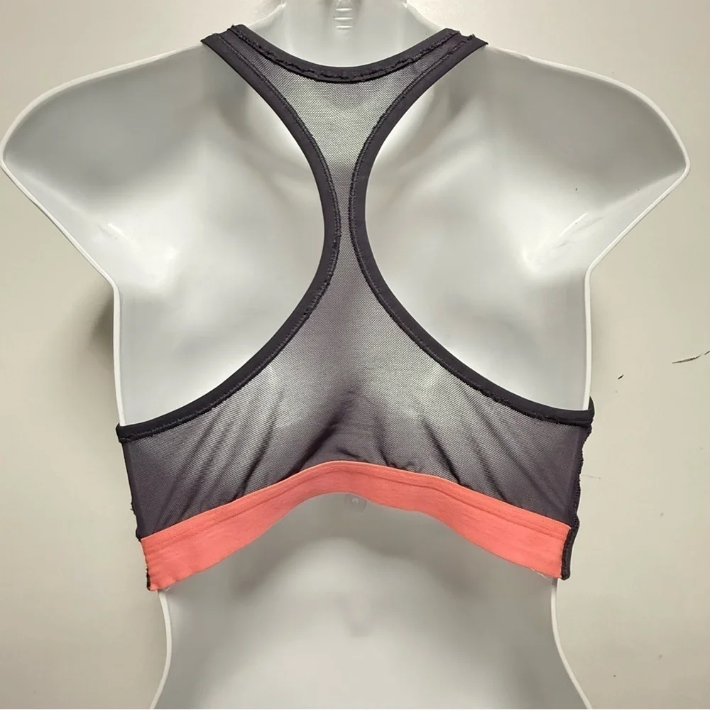 Nike sleek tank